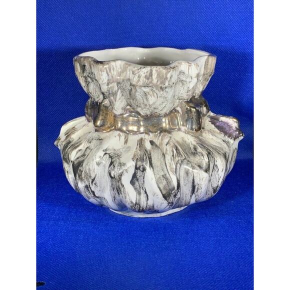 Unique Handmade Porcelain Bag Looking Vase - Picture 4 of 7